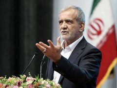 إيران تعلّق رسميا تعاونها مع الوكالة الدولية للطاقة الذرية