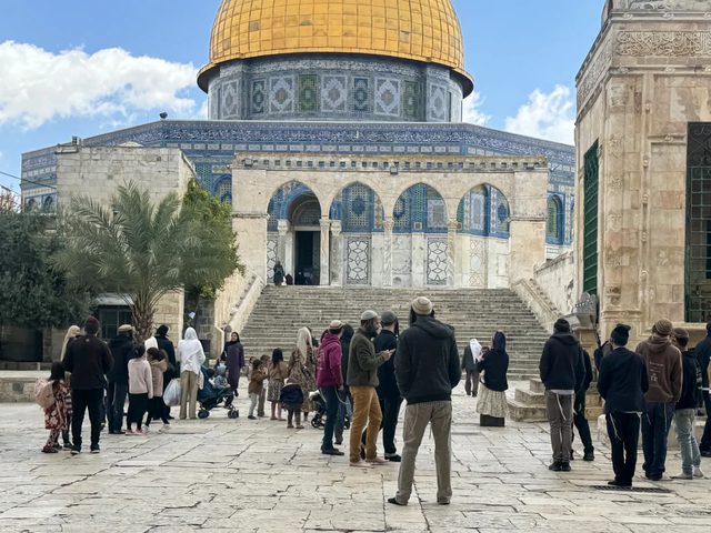 محافظة القدس تحذر من تصعيد منظم يستهدف المسجد الأقصى بدعم رسمي من الاحتلال