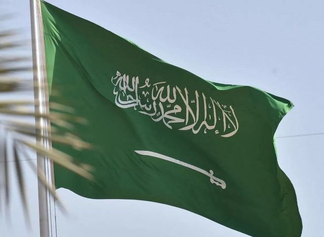 السعودية تدعو لوقف إطلاق النار بغزة