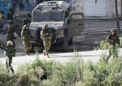 الاحتلال يقتحم نابلس ويداهم عدة منازل