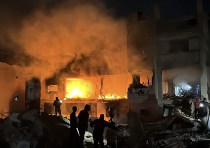 خمسة شهداء في استهداف طائرات الاحتلال الحربية وسط مدينة غزة