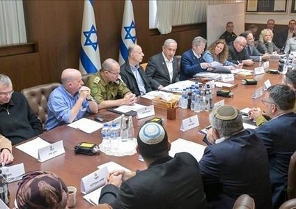 توتر وخلافات حادة داخل "الكابينيت": المصادقة على خطة لتقديم المساعدات في غزة