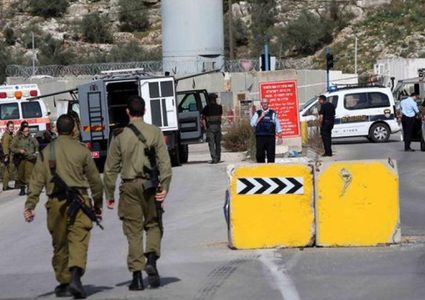 الاحتلال يقتحم العيسوية وينصب حاجزا على مدخل جبع