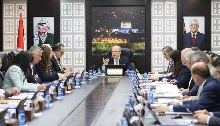 مجلس الوزراء: نتابع تحصيل 8.2 مليارات شيقل محتجزة لدى "إسرائيل"