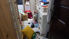 قوات الاحتلال تقتحم منزل الأسير المحرر بهاء عوض في بلدة بدرس غرب رام الله وتعتدي عليه بالضرب المبرح، علماً أنه تعرض للاعتقال عدة مرات منذ بداية حرب الإبادة.