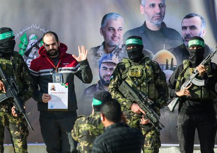 حماس تعلن موافقتها إطلاق سراح 10رهائن إسرائيليين أحياء لتسهيل التوصل لاتفاق شامل