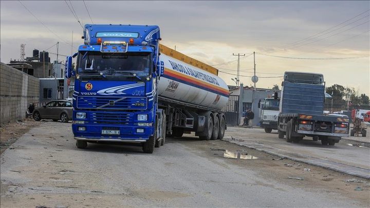 الاحتلال: تم إدخال 152 ألف لتر من الوقود إلى قطاع غزة