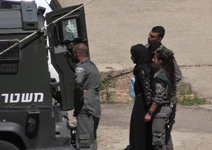 قوات الاحتلال تعتقل أربعة مواطنين جنوب شرق بيت لحم