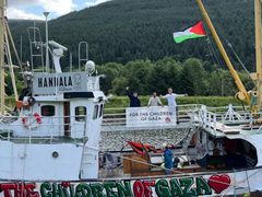 سفينة "حنظلة" تنطلق من إيطاليا لكسر حصار غزة.. واسرائيل تراقب تحركها