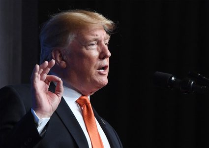 ترامب يفرض رسومًا جمركية بنسبة 30% على واردات من المكسيك والاتحاد الأوروبي