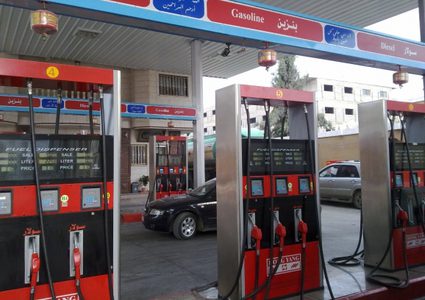 محافظ نابلس: لا أزمة وقود في المدينة وما حدث "بالأمس" نتيجة إشاعات مضللة