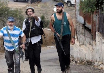 مستوطنون بحماية جيش الاحتلال يهاجمون منزلا في النصارية شمال نابلس