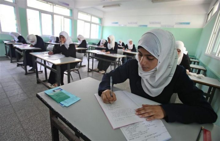 التربية: استكمال الاستعدادات لعقد امتحان الثانوية لطلبة غزة السبت المقبل