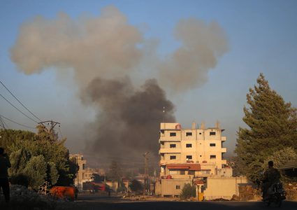 الاحتلال يقصف مقر الأركان بدمشق وآليات عسكرية بالسويداء