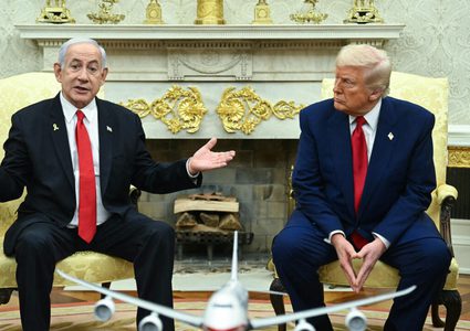 البيت الأبيض: ردّة فعل ترامب على قصف الكنيسة بغزة كان "سلبياً للغاية"