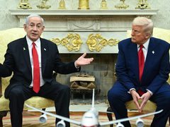 البيت الأبيض: ردّة فعل ترامب على قصف الكنيسة بغزة كان "سلبياً للغاية"