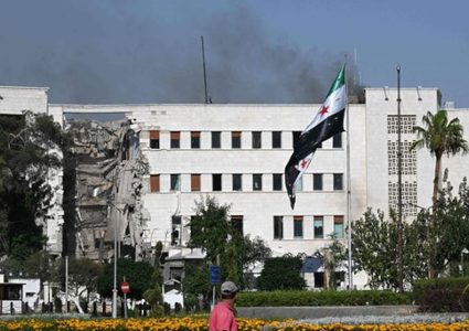 صحيفة فرنسية: لهذا قصفت إسرائيل دمشق