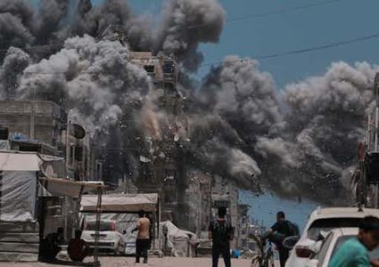 عشرات الشهداء والجرحى وتدمير مربعات سكنية بخان يونس في اليوم 121 لعودة الحرب