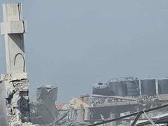 3 شهداء و12 إصابة في قصف إسرائيلي استهدف كنيسة العائلة المقدسة بغزة