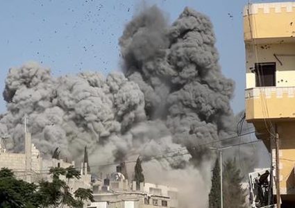 بطاركة ورؤساء الكنائس في القدس يدينون قصف الاحتلال كنيسة اللاتين في غزة