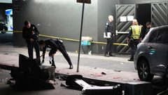 سيارة تصطدم بحشد في لوس أنجلوس وتصيب العشرات