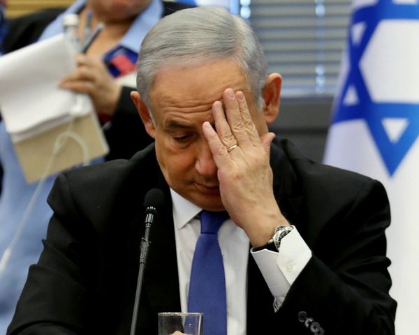 نقل نتنياهو إلى المشفى إثر تناوله طعامًا فاسداً
