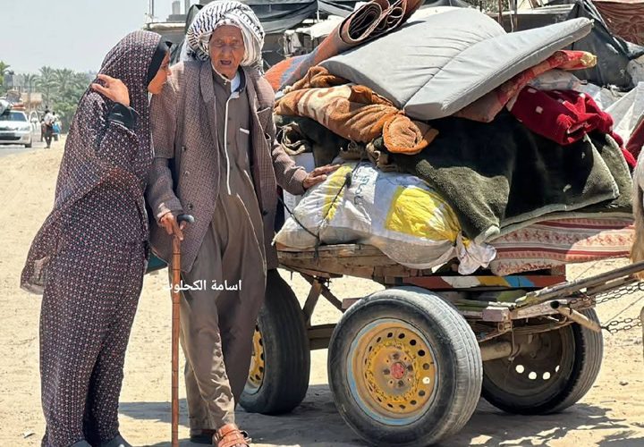 مشاهد اخلاء عدة احياء جنوب دير البلح