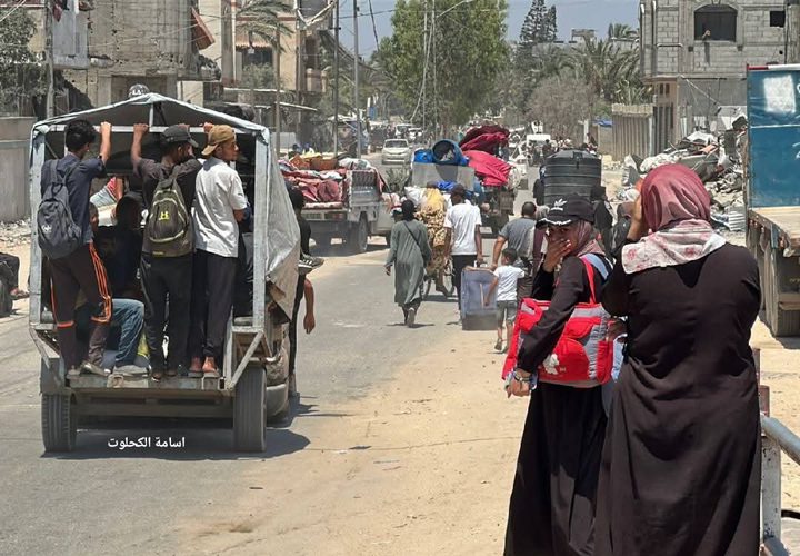 مشاهد اخلاء عدة احياء جنوب دير البلح