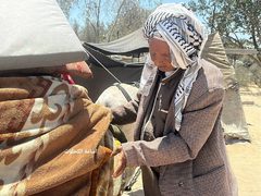 مشاهد اخلاء عدة احياء جنوب دير البلح