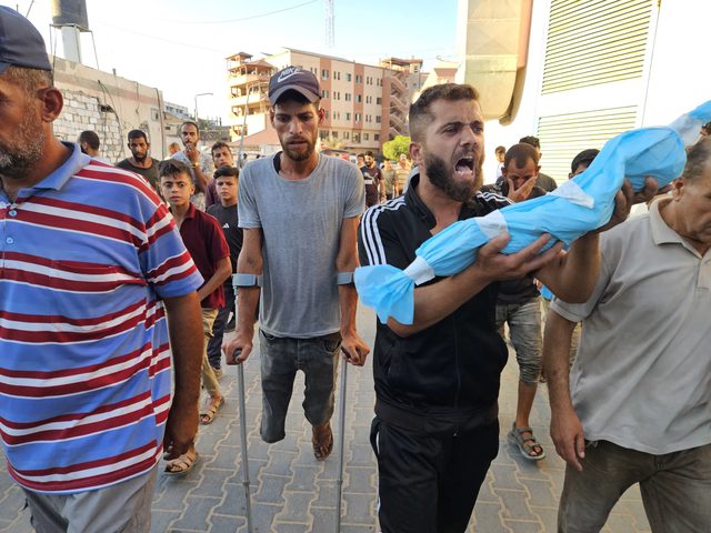 62 شهيدا بينهم 58 من منتظري المساعدات في غزة