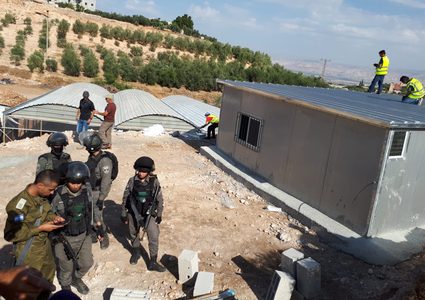 الاحتلال يخطر بوضع اليد على 7 دونمات شرق قلقيلية