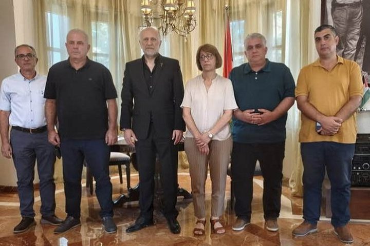 عدد من الجاليتين العربية والفلسطينية في قبرص يضربون عن الطعام رفضا لحرب التجويع