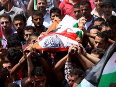 تشييع جثمان الطفل الشهيد ابراهيم نصر إلى مثواه الأخير في قباطية