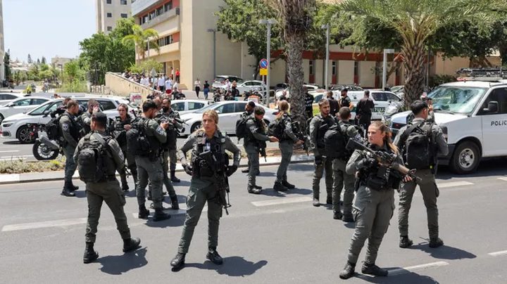 حيفا: 15 معتقلا خلال قمع الشرطة الإسرائيلية وقفة منددة بالتجويع في غزة