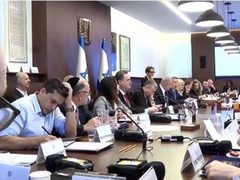 إسرائيل تستدعي وفدها من الدوحة لمواصلة المشاورات بعد رد حماس