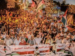 عشرات الآلاف من اهلنا في المغرب  خرجوا الليلة في تظاهرات ضخمة نصرة لغزة وشعبها
