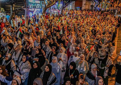 عشرات الآلاف من اهلنا في المغرب  خرجوا الليلة في تظاهرات ضخمة نصرة لغزة وشعبها