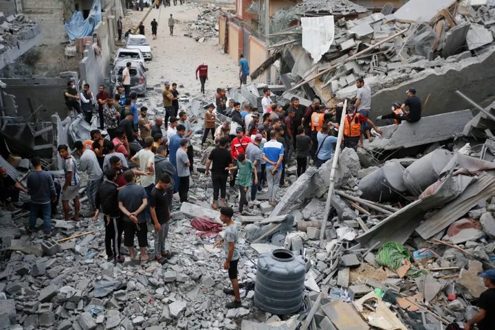 شهداء ومصابون في قصف الاحتلال أنحاء متفرقة في قطاع غزة