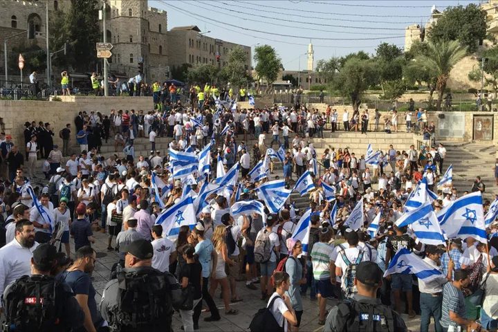 في محاولاتها لتكريس سيطرتها: جماعات استيطانية تدعو لتنظيم مسيرة تهودية بالقدس