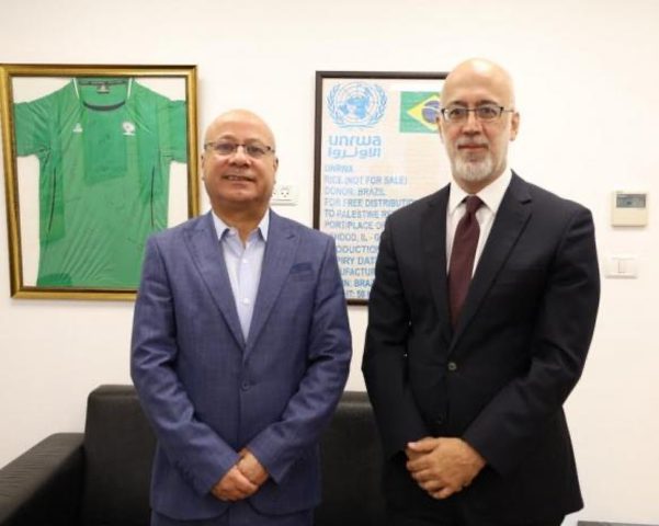 أبو هولي يبحث مع السفير البرازيلي أزمة "الأونروا" المالية وأوضاع المخيمات