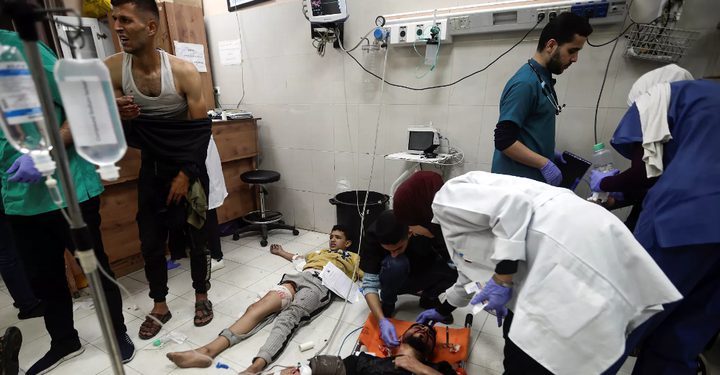 صحة غزة: إشغال الأسرّة يصل إلى 300% والمستشفيات تفرش الأرضيات للمصابين