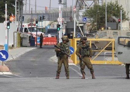 الاحتلال ينصب حاجزًا عسكريًا على مدخل وادي فوكين غرب بيت لحم