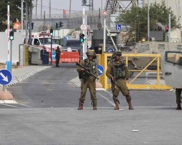 الاحتلال ينصب حاجزًا عسكريًا على مدخل وادي فوكين غرب بيت لحم