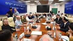 المستوى السياسي يندفع نحو توسيع الحرب والجيش يحذر: الخطر يهدد الأسرى