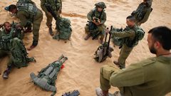 "يديعوت أحرونوت": قرار احتلال غزة سيسقط أمام واقع التنفيذ