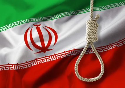 إيران تعدم رجلاً متهمًا بنقل معلومات عن عالم نووي إلى إسرائيل