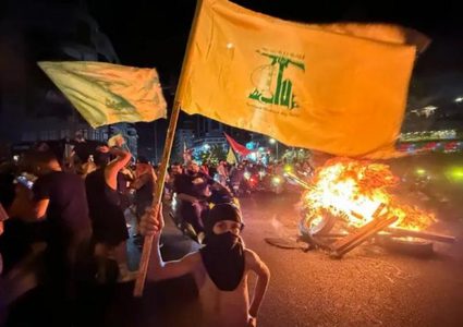 ليلة ساخنة بلبنان.. أنصار حزب الله يتظاهرون رفضًا للورقة الأمريكية