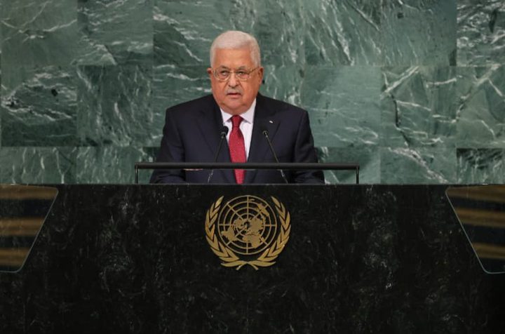أبو مازن يدرس إعلان السلطة الفلسطينية دولة