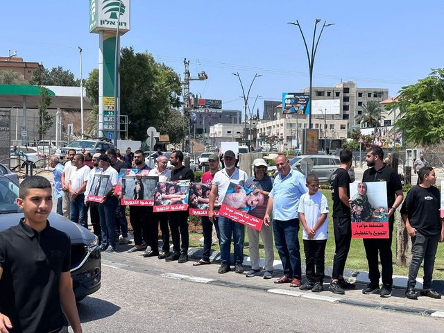 وقفة في كفر قرع تنديدا بعدوان الاحتلال على غزة