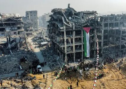 شخصيات وطنية وأكاديمية تطالب "حماس" بإحالة ملفات غزة للجنة عربية برئاسة مصر